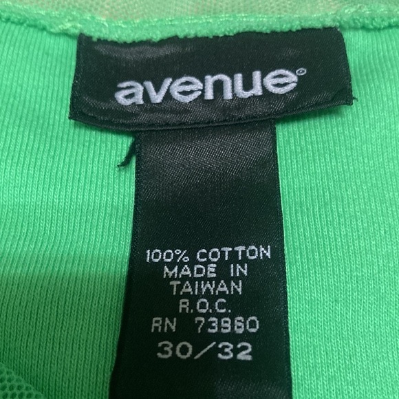 V neck top set of two - Picture 5 of 14